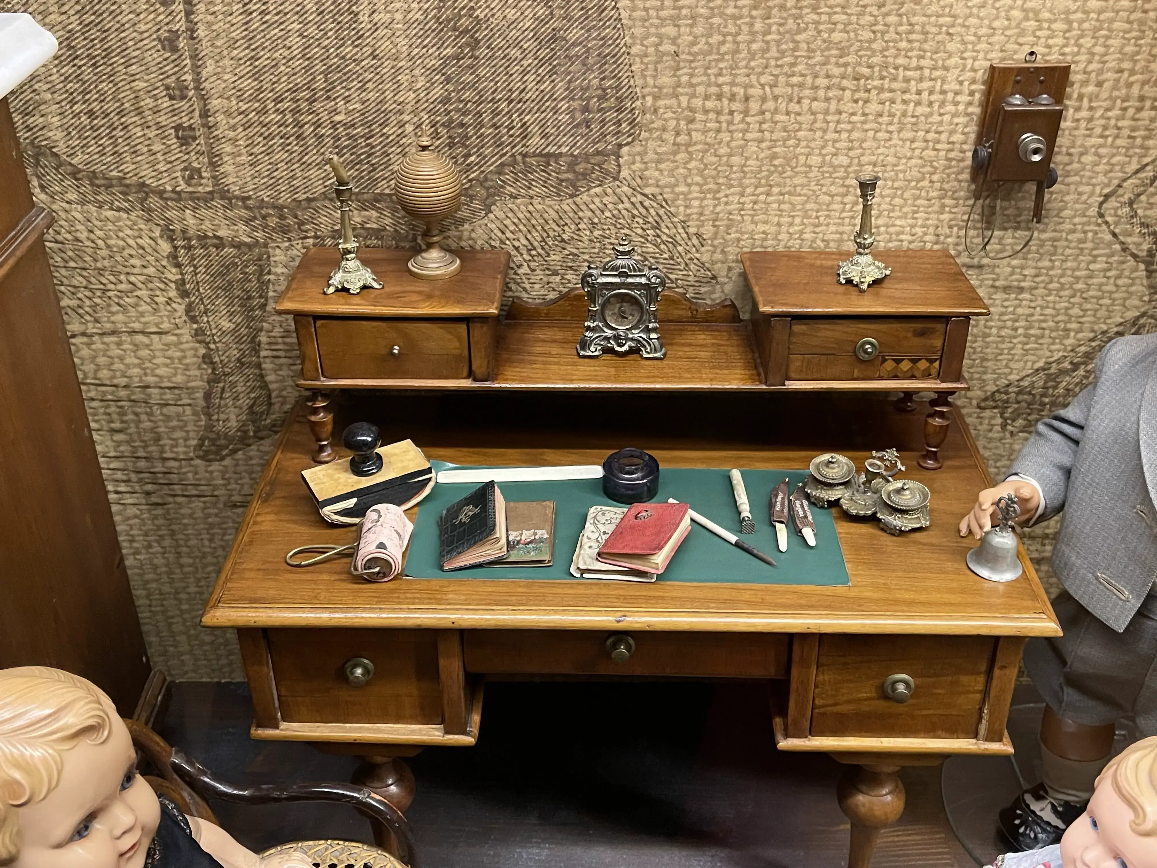 Mini bureau au musée des jouets anciens à Kecskemét